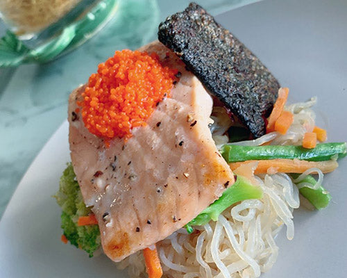 Grilled Salmon with Miracle Noodle and Vegetables