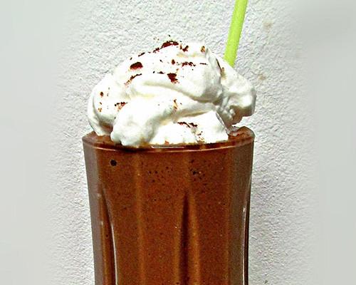 Miracle Noodle Choco Peanut Butter Pick-Me-Up Smoothie