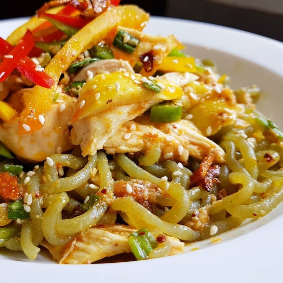 Low-Carb Spicy Sesame Chicken Noodles