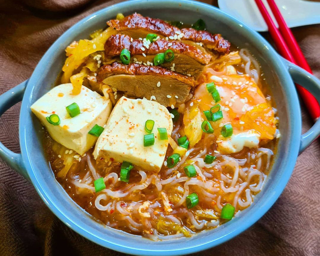 Kimchi Noodles with Tofu